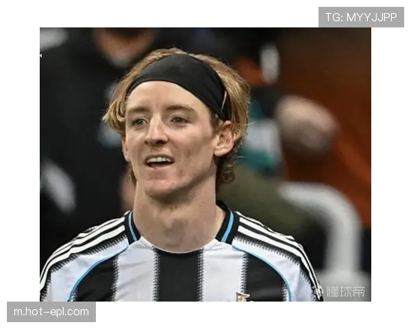 马丁内利戈登欧冠各入6球 年轻前锋闪耀欧洲顶级赛场