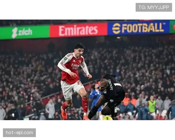 阿森纳65%控球率创造8次角球，边路传中成破密集防守利器